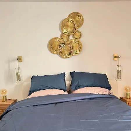 Апартаменты Cosy-tout-a-pieds Neuf Coeur Saint-raphael